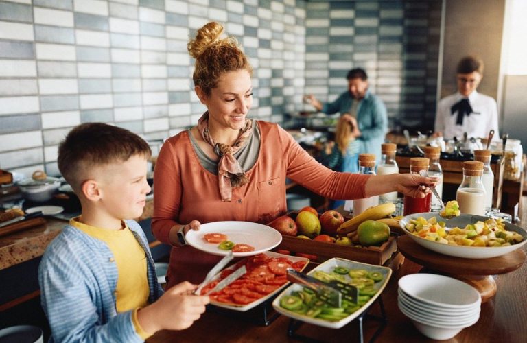 Cheap Hotels With Free Breakfast For Budget Travelers